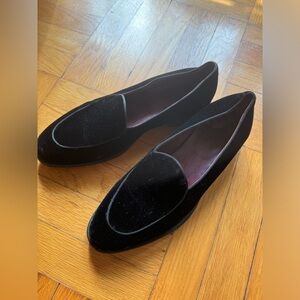 Suitsupply men’s velvet loafers